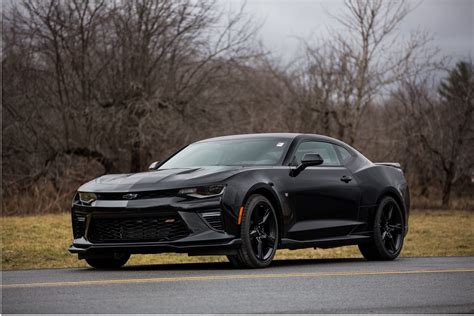 That car, with its 460-hp, 420-lb-ft 5. . Camaro 2ss horsepower